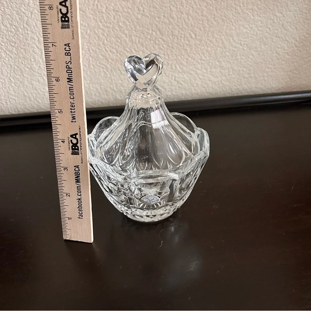Vintage 70’s 5th Avenue Lead Crystal Heart Candy Dish Cherish Sweetheart Covered